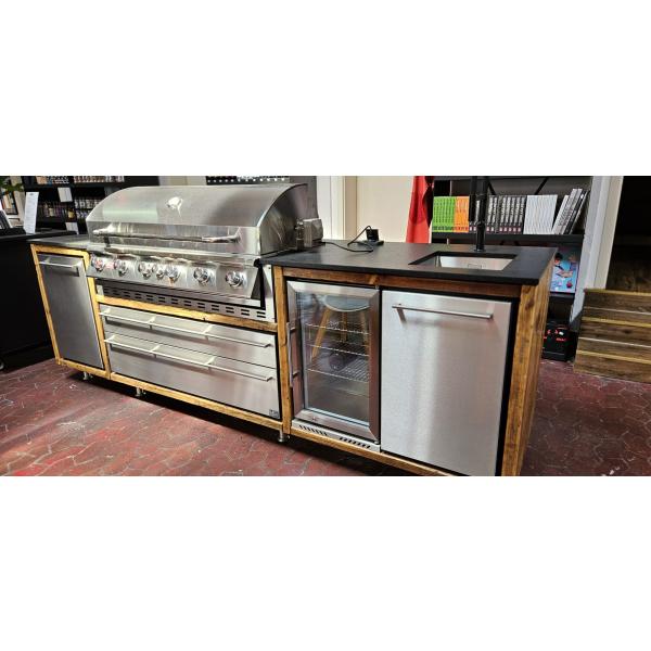 MM-Outdoorküchen - Altholz Ausstellungsküche